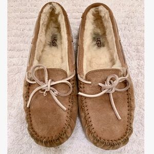 Dakota Classic Moccasin Slippers